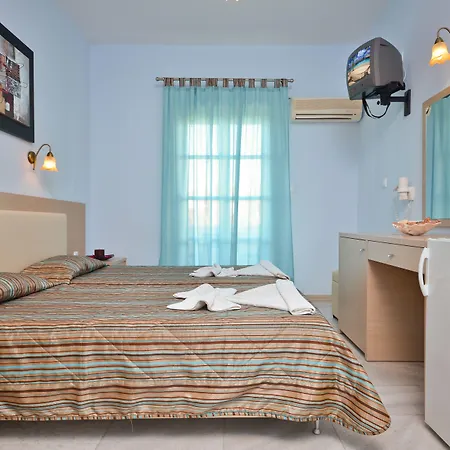 Anatoli Hotell 2*
